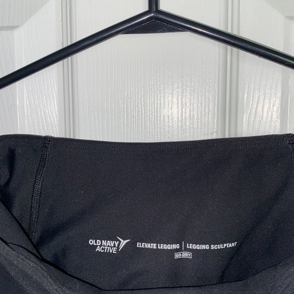 Old Navy Black High-Rise 7/8 Flare Pants - Picture 3 of 4